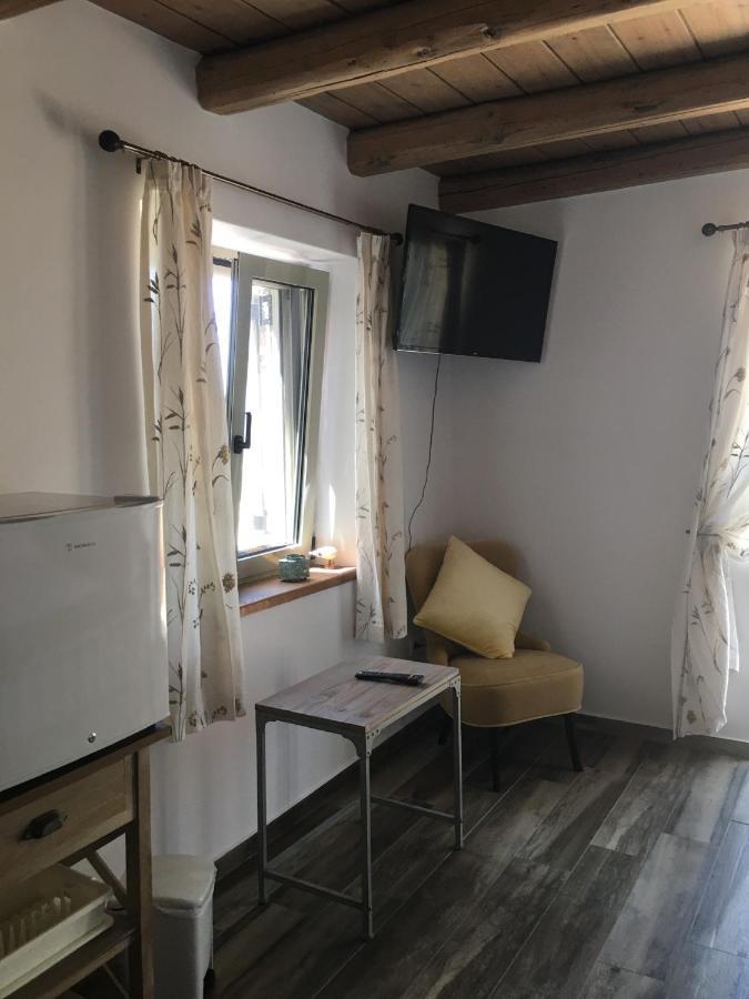 Ferienwohnung The Mousehouse Riglia Exterior foto